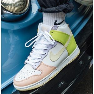 NIKE DUNK High Shoes Sneakers Pastel Shoe In box worn once